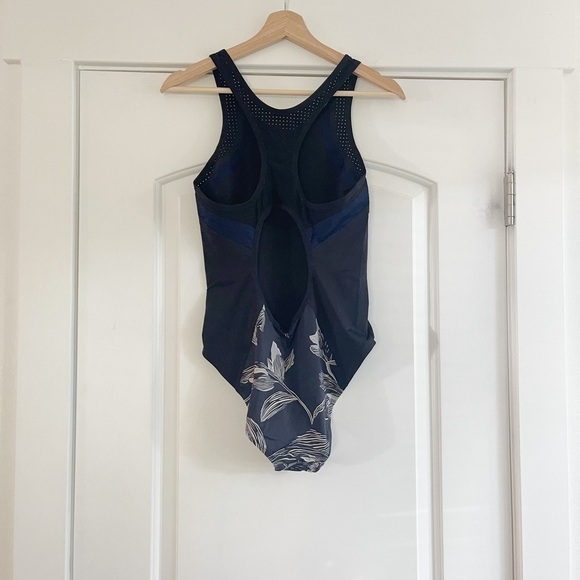 Athleta Fiore One Piece Swimsuit - XS - Picture 5 of 7